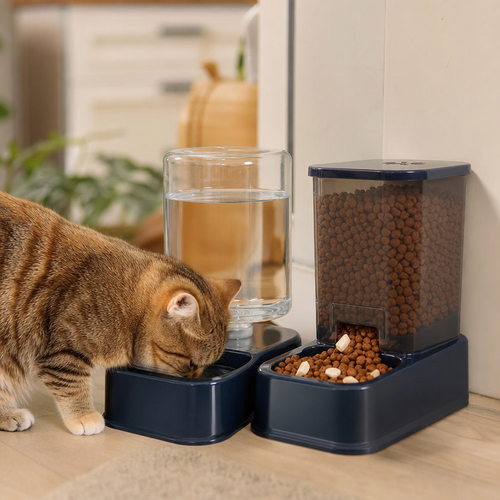 Automatic Pet Feeder Water Dispenser lifestyle